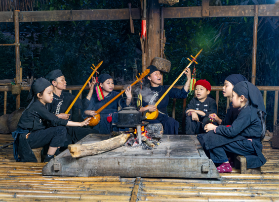 Discover Thai Hai house-on-stilts village in Thai Nguyen with unique and different architecture.