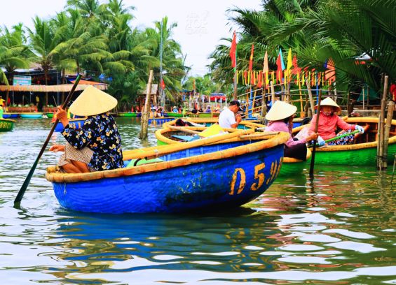 What is there in Cam Thanh Coconut Village, Hoi An, Vietnam?